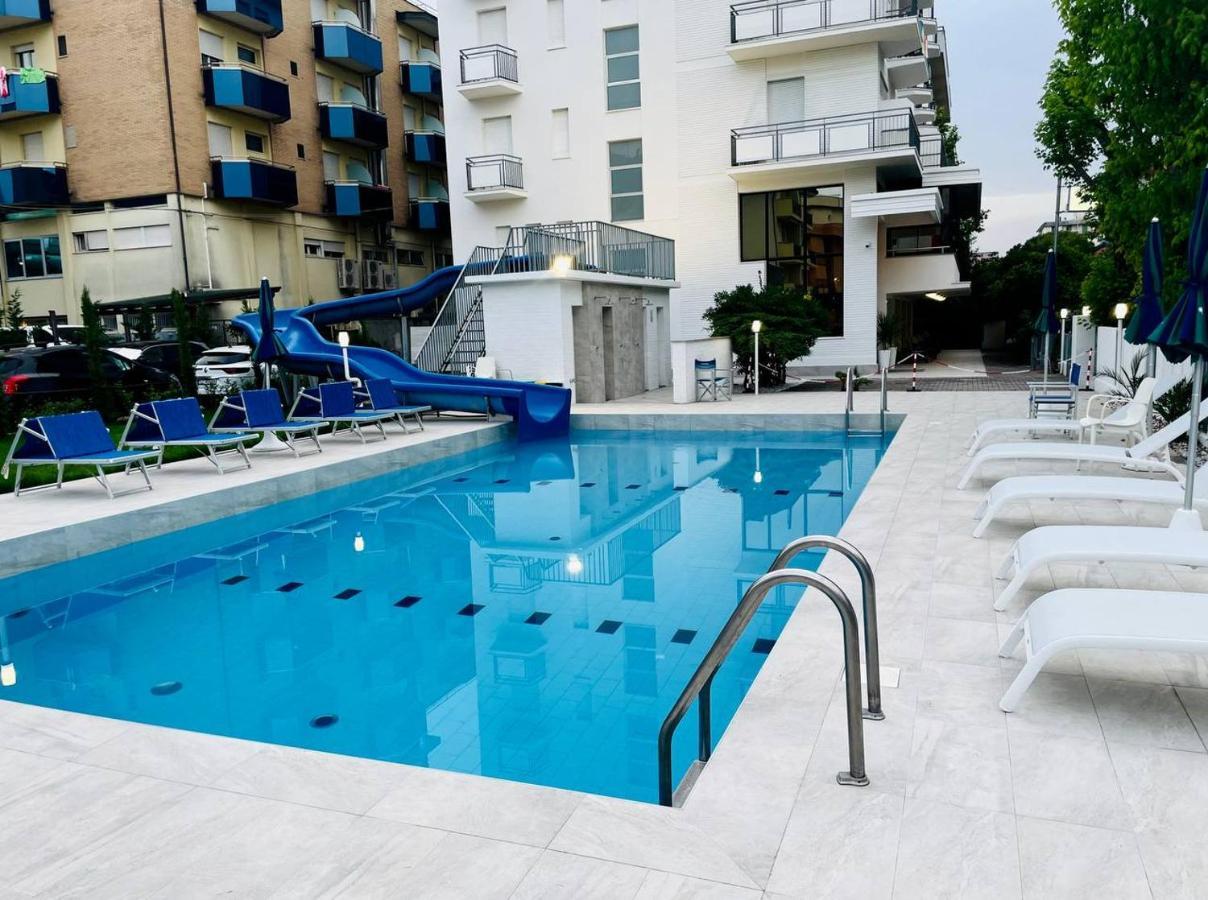 Clubhotel Residence Cesenatico Ngoại thất bức ảnh